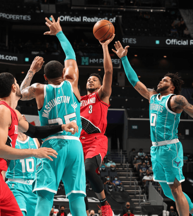 球天下体育直播-皇家马德里进攻