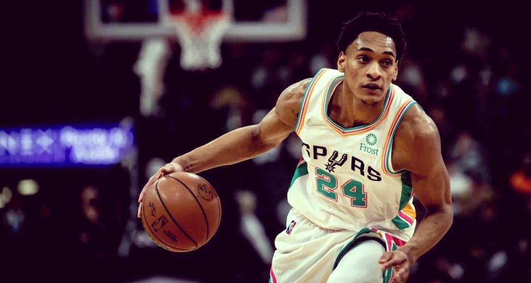 球天下体育官网-马刺球员